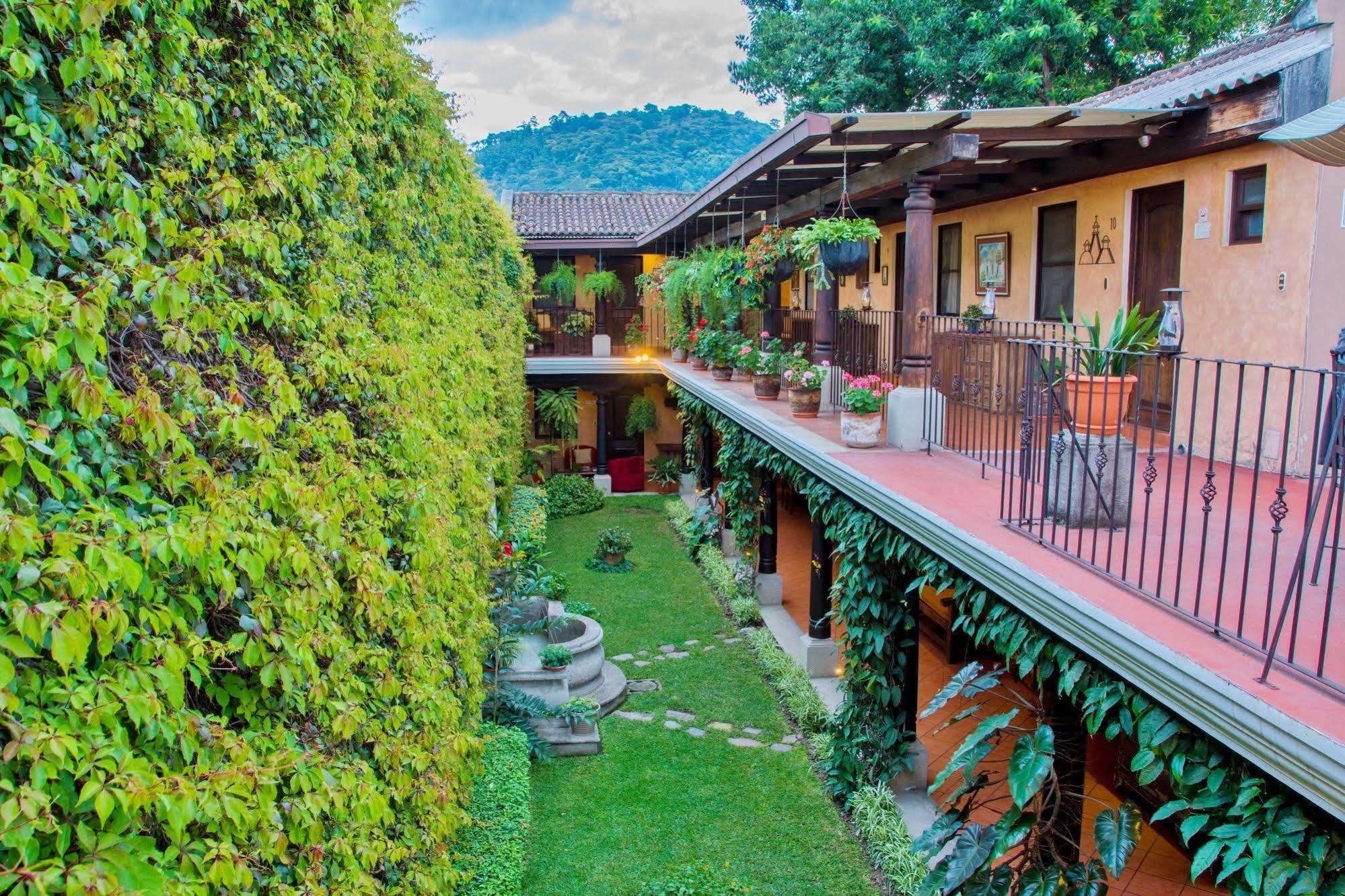 Hotel Meson del Valle by AHS Antigua Eksteriør bilde