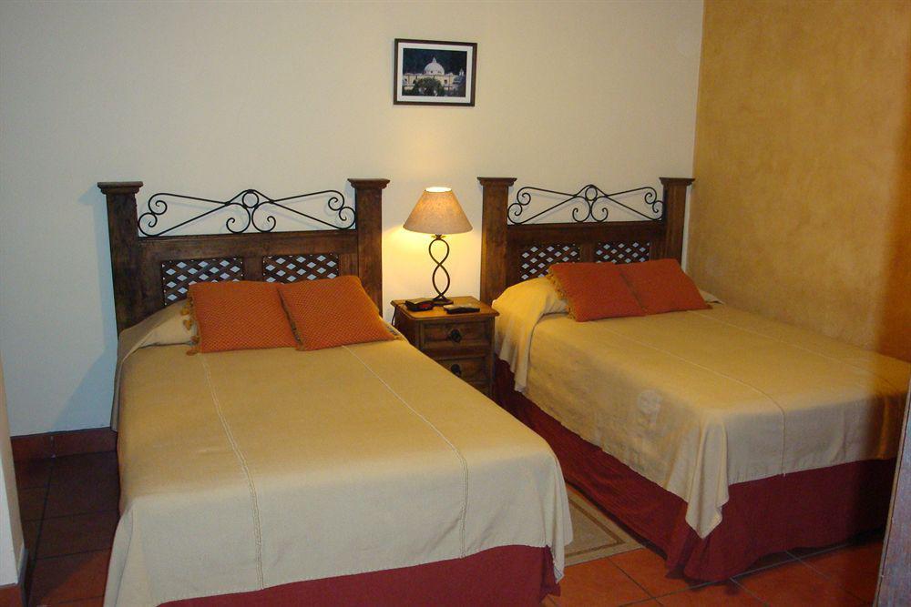 Hotel Meson del Valle by AHS Antigua Eksteriør bilde